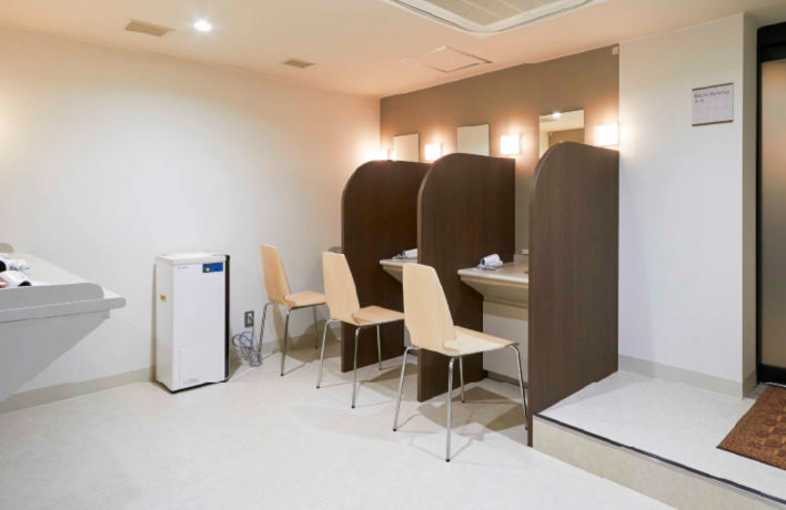 パウダールーム